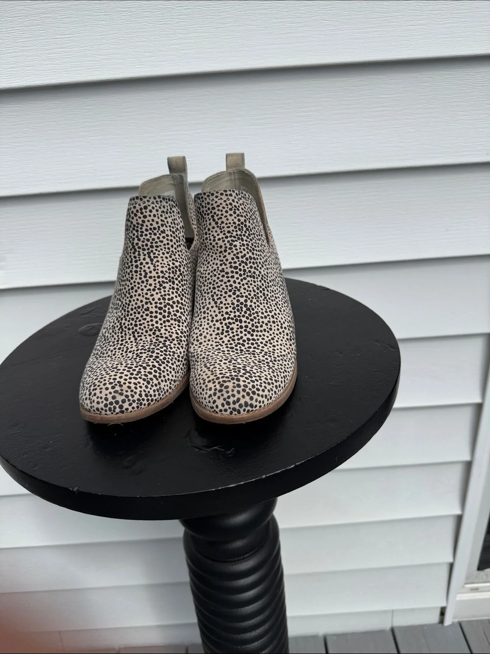 Toms Beige and Black Speckled Chelsea Booties